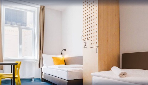 Habitación económica con 2 camas individuales, baño compartido