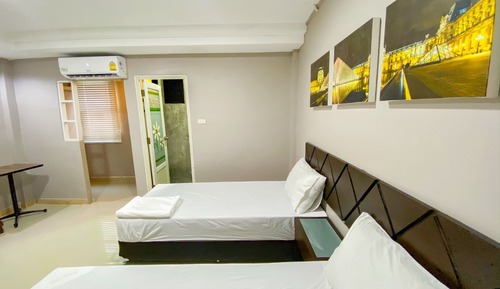 Habitación superior con 1 cama doble o 2 individuales