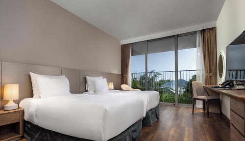 Deluxe Twin Central - Ocean View