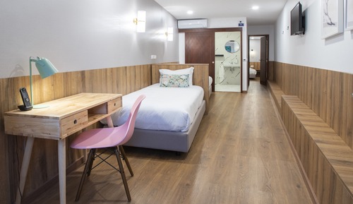 Habitación con 2 camas individuales