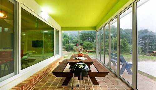 Habitación (Banana)