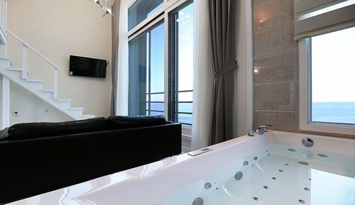 Habitación (302)