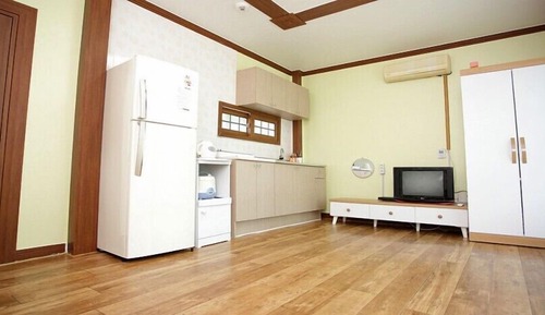 Habitación (Bongsunhwa)