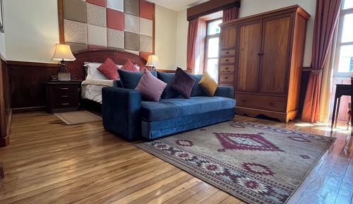 Suite estudio, balcón