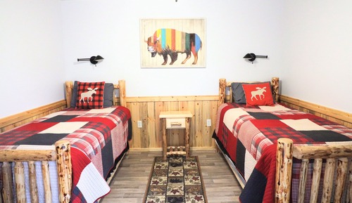 Habitación básica con 1 cama doble o 2 individuales, varias camas (NO PRIVATE BATHROOM)
