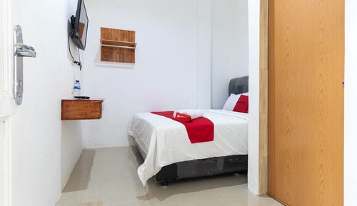 Habitación doble (Reddoorz)