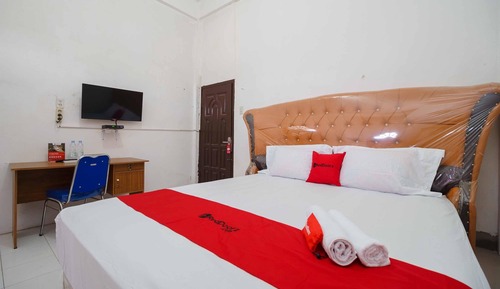 Habitación doble (Reddoorz)