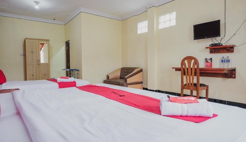 Habitación Premium con 2 camas individuales (Reddoorz)