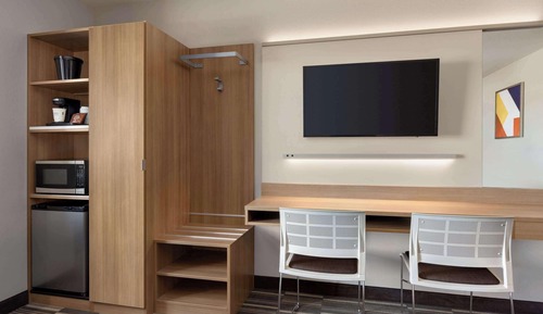 Habitación, 1 cama de matrimonio, accesible para personas con discapacidad (Mobility,roll-in shower)