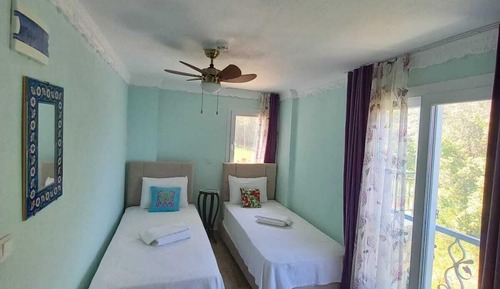Habitación Confort con 2 camas individuales