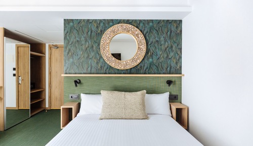 Habitación de diseño doble, 1 cama de matrimonio, vistas a la montaña, en la zona del jardín