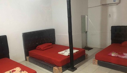 Habitación (3-Bed AC)