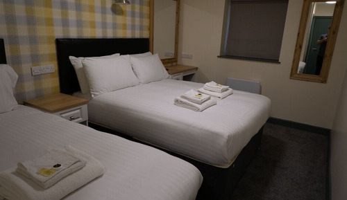 Habitación triple económica
