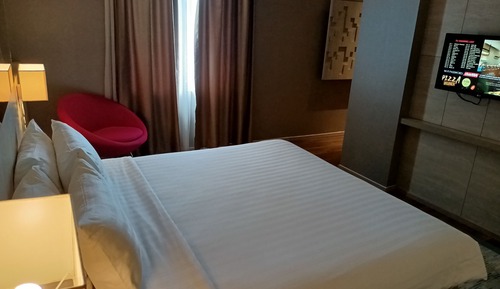 Habitación junior doble, 1 cama de matrimonio grande
