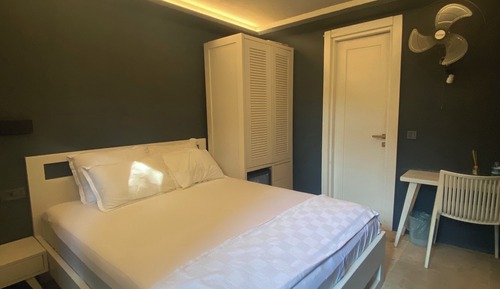 Standard Room 106