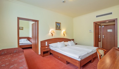 Habitación familiar, balcón