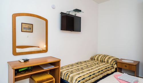 Estudio (Comfort Studio Apartment with Terrace)
