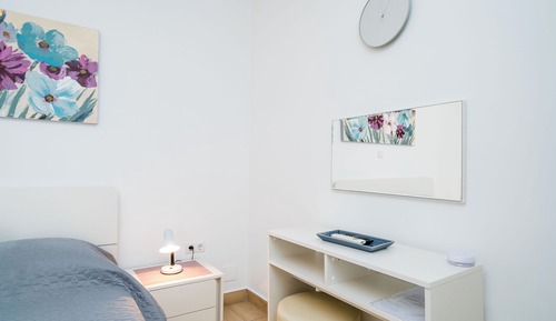 Estudio (Studio Apartment with Terrace-2)
