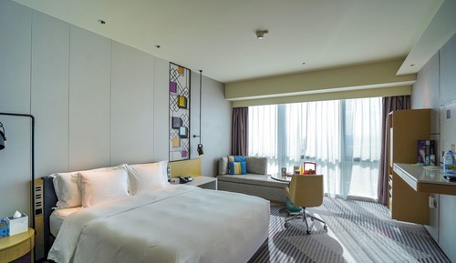 Habitación estándar, 1 cama de matrimonio grande, Acceso al salón del club, vistas al lago