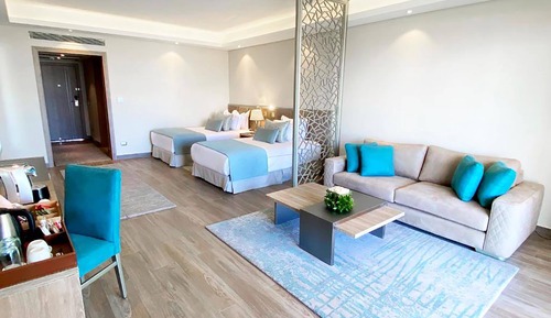 Suite, 2 camas individuales, vistas al jardín