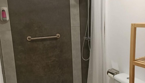 Habitación básica doble, baño compartido