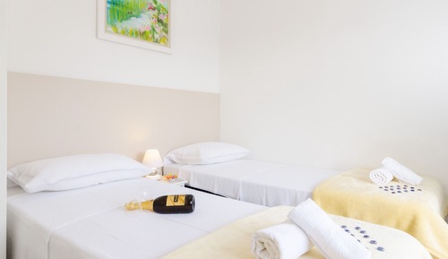 Habitación doble (Twin or Double Room with Terrace)