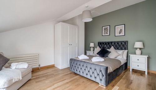 Apartamento Deluxe, baño privado, vistas al río (Goliath 5-Bed)