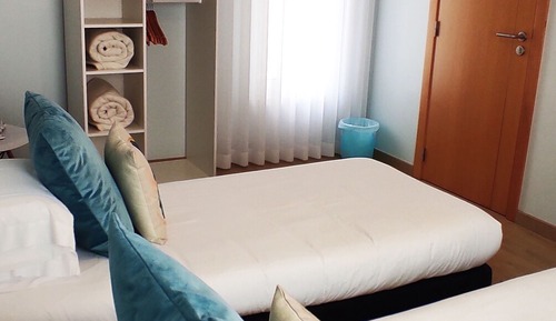 Basic Double or Twin Room, Shared Bathroom