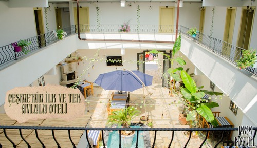 Habitación clásica con 2 camas individuales