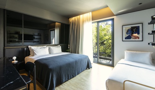 Habitación triple Deluxe, balcón
