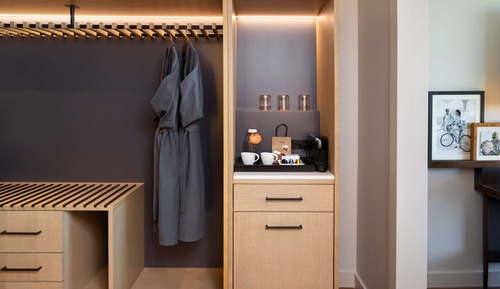 Habitación, 1 cama de matrimonio grande con sofá cama, en esquina