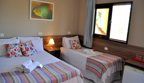 Habitación triple superior, no fumadores, vistas al jardín