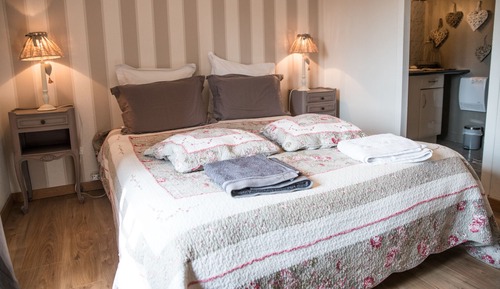 Habitación Confort con 1 cama doble o 2 individuales