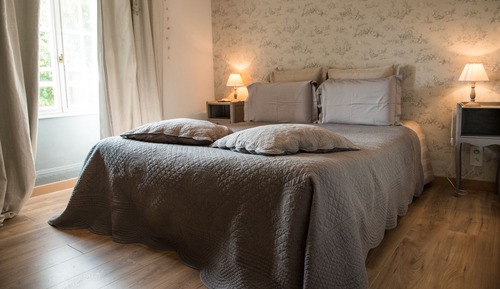 Habitación Confort con 1 cama doble o 2 individuales
