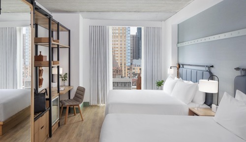 Habitación, 2 camas de matrimonio, vistas a la ciudad
