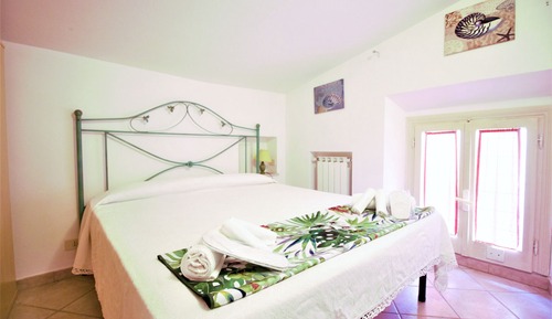 Apartamento, 2 habitaciones, chimenea, vistas al mar