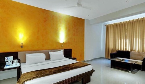 Habitación estándar, 1 cama de matrimonio grande, vistas a la ciudad