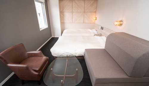 Habitación triple, no fumadores (Max occupancy includes children)
