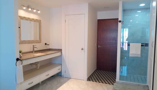 Suite estudio Deluxe, 2 camas individuales, cocina, vistas a la ciudad