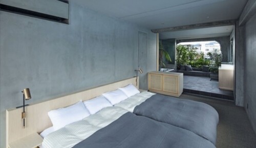 Habitación (301)