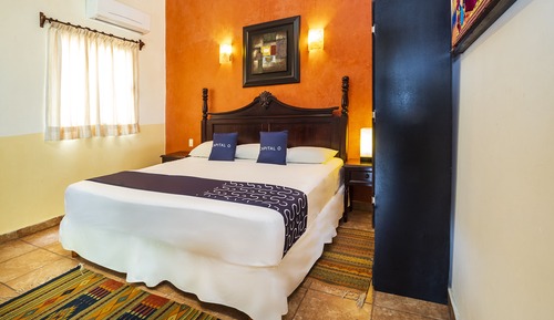 Habitación superior (1 King Bed)