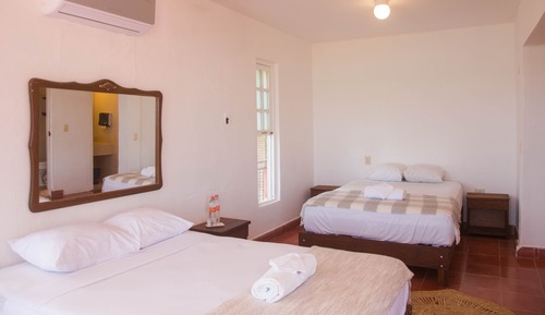 Habitacion Cuadruple Vista Laguna
