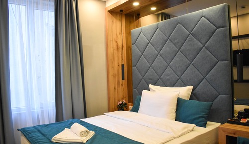 Habitación estándar con 1 cama doble o 2 individuales