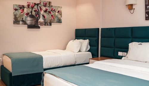 Triple Room with Land View