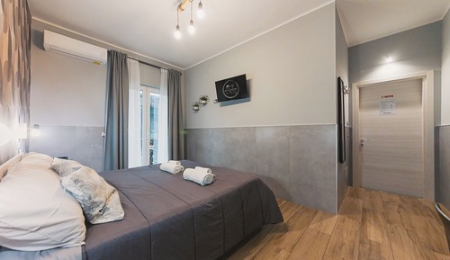 Habitación Confort doble, balcón, vistas a la ciudad (Puglia)