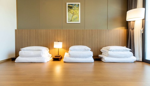 Premier Ondol Ocean (2 Yeosu Bambada Beers / Gat Kimchi 1KG / Pool Access for 1) + Ziptrek for 1