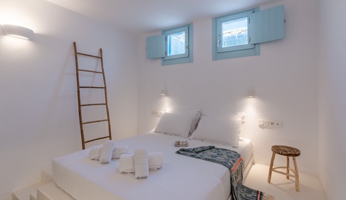 Villa familiar, 3 habitaciones, vistas a la playa, mirando al mar (Harpa)
