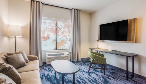 Suite, 1 cama de matrimonio grande con sofá cama (Hearing Accessible)