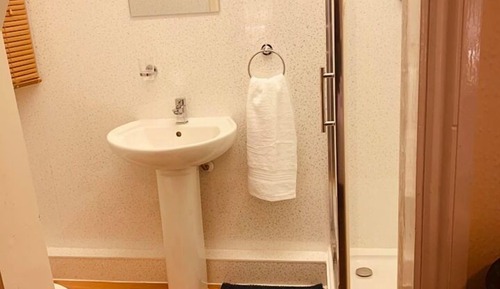 Habitación doble, baño privado (Room 1)