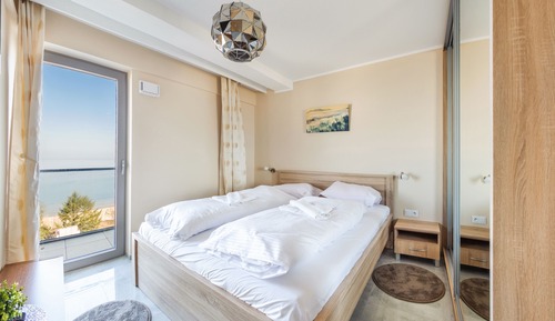 Apartamento (85B)